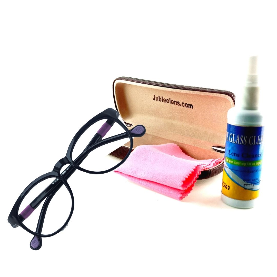 A cool pair of specs, these rectangle large kids' eyeglasses from Jubleelens will appeal to your kid's sense of style.