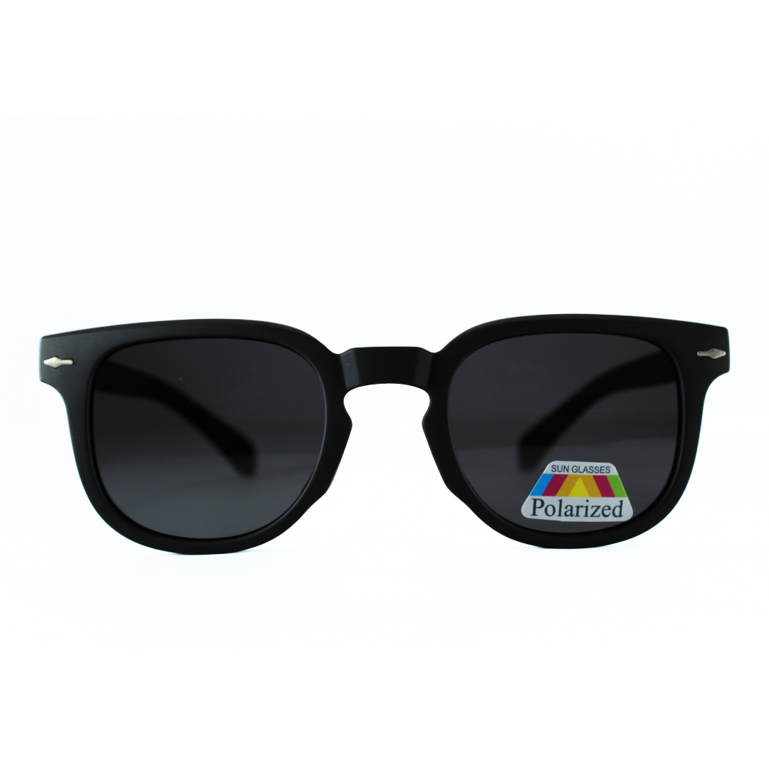 Jubleelens Wayfarer Matte Black Sunglasses: A Must-Have Accessory for Any Wardrobe, with a Versatile and Stylish Design