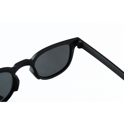 Jubleelens Wayfarer Matte Black Sunglasses: A Must-Have Accessory for Any Wardrobe, with a Versatile and Stylish Design