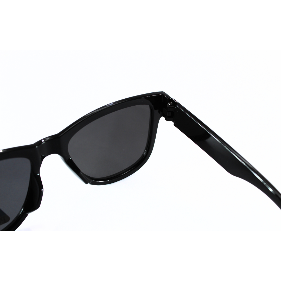 Jubleelens Wayfarer Glossy Black Sunglasses: Stylish and Functional, with the Added Benefit of UV Protection